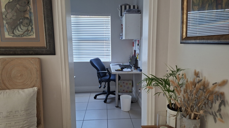 4 Bedroom Property for Sale in Gonubie Eastern Cape